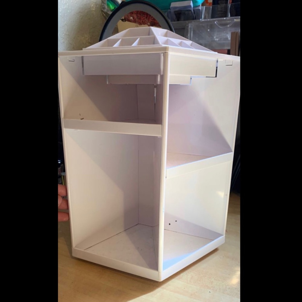 spinning makeup organizer